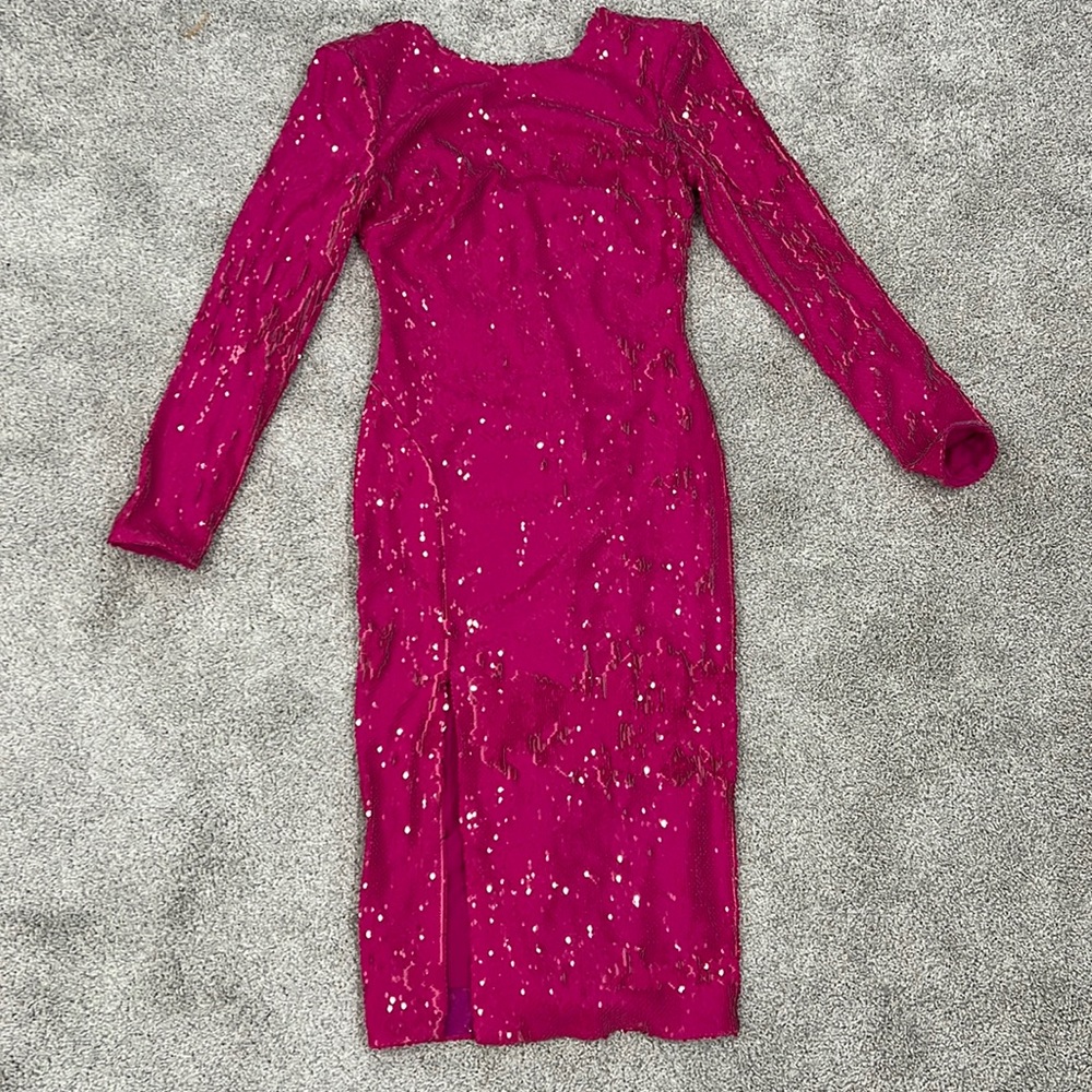 Dress the Population size medium pink sequin midi dress